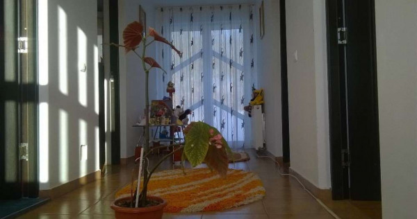 Casă spațioasă în Valea Mărului, cu anexa locuibilă ș