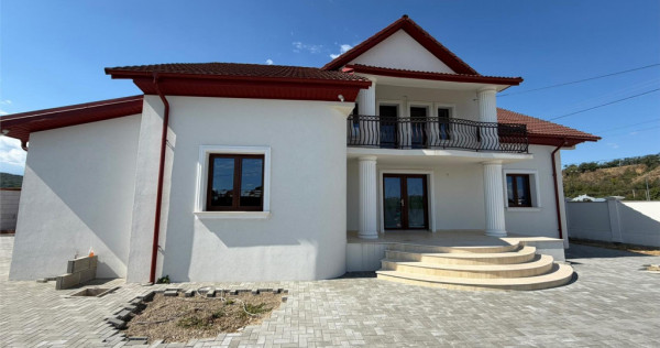 Vila deosebita Parter Mansarda de in Odobesti