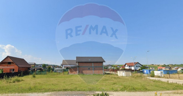 Teren intravilan cu dublu front stradal I Poiana Craitelo...