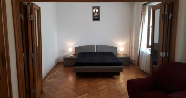 Mosilor, Dacia 4 camere vedere spate