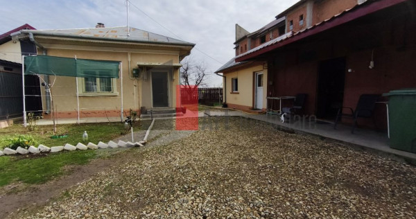 Casa curte cu teren 1600 mp Manolache