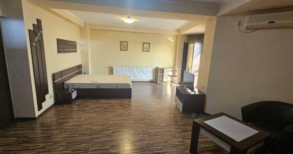 Hotel de vanzare , D+P+MZ+5