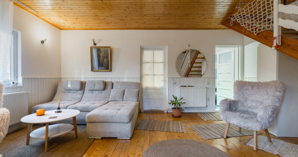 Casa Refugiu elegant,complet mobilat,cadru natural deosebit&ndash;Comarnic