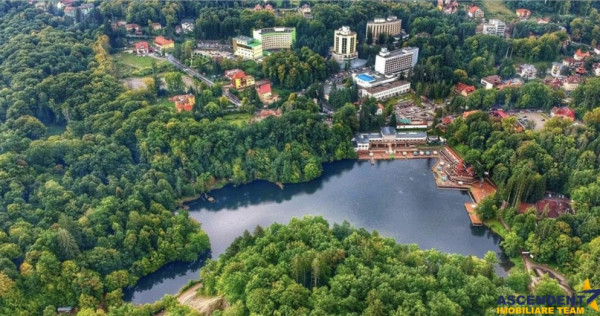 FILM!1.400 mp teren turistic, Sovata: 800m de Lacul Ursu si