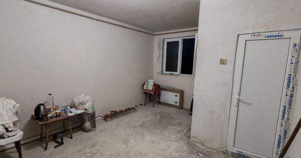 GARSONIERA APARATORII PATRIEI, RENOVATA, TOATE UTILITATIL...