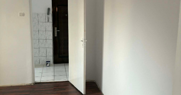 Apartament de 2 camere zona GEMENII,Str Parcul Mic,