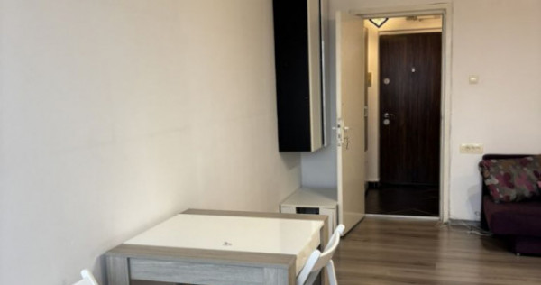 Garsoniera luminoasa-Astra