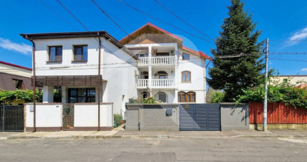 Casă 5 camere renovată 2025, curte+parcare