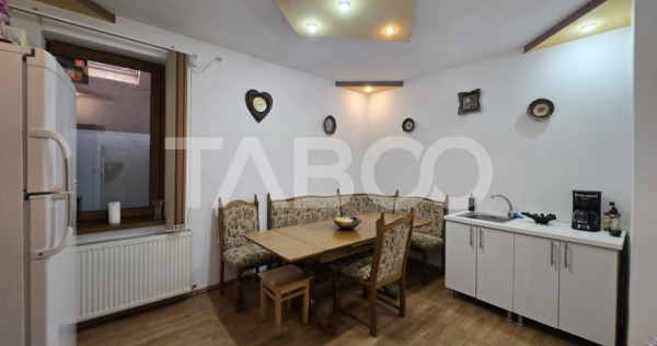 Casa de inchiriat 177mpu 7 camere cu baie proprie zona Lupen