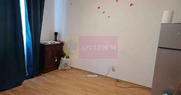 Garsoniera de vanzare in Campina, et. 1 &ndash; 15,83 mp