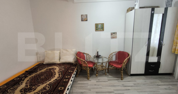 Garsoniera de inchiriat, 25mp, etaj 1, zona Burdujeni Gara.