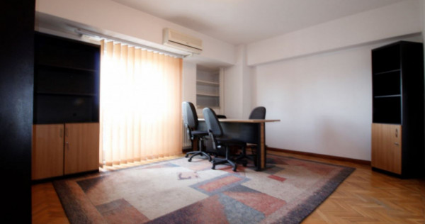 Piata Unirii - Fantani - 4 camere, decomandat, 98 mp,