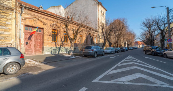 Apartament 2 camere parter &icirc;nalt, amenajat complet.