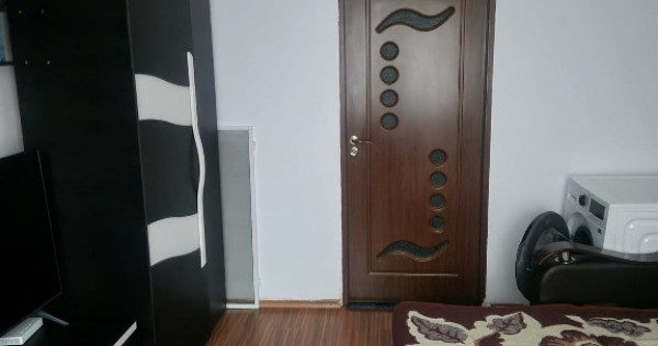 Garsoniera circulara - zona Tractorul