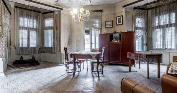 Apartament ultracentral cu 2 camere neamenajat Comision 0