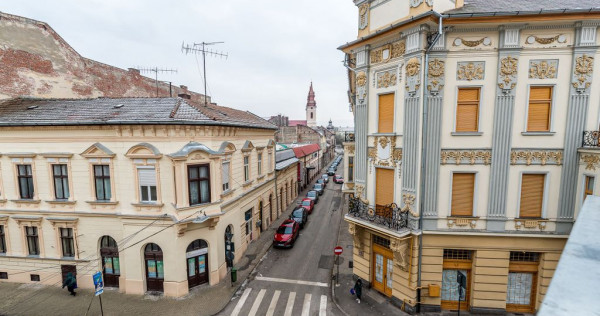 Apartament ultracentral cu 2 camere neamenajat Comision 0