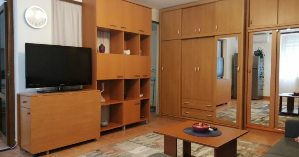 &Icirc;n exclusivitate! Garsoniera de vanzare, in zona Casa de Cu