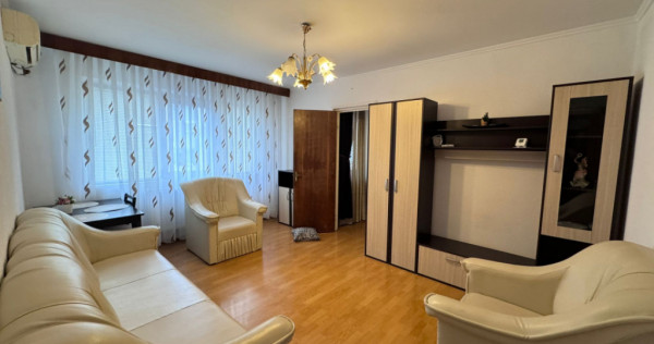 Apartament 3 camere de vanzare, in zona Tomis Nord - Tic Tac