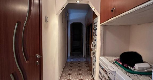 3 Camere - 70 mp si Boxa - Metrou 1 Decembrie la 5 Minute