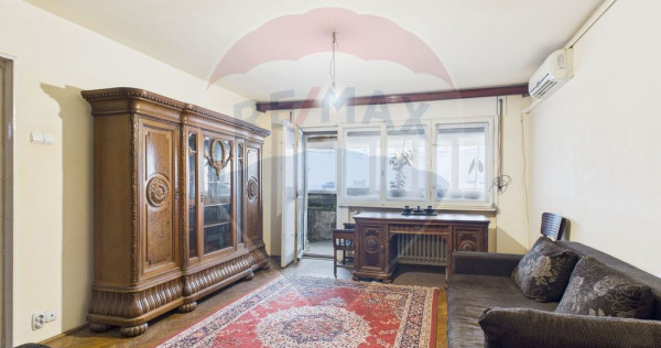 Apartament cu 3 camere &icirc;n zona &ndash; 1 Mai / Domenii