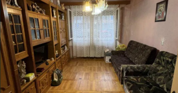 Garsoniera semidecomandata - zona Tractorul