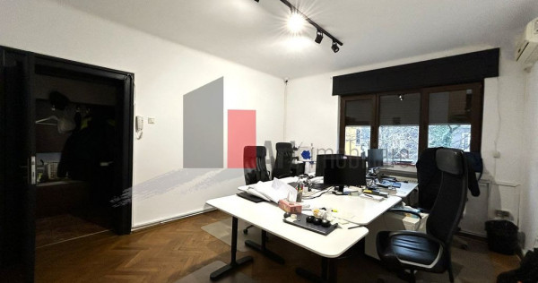 Apartament in vila cu curte si parcare - Barbu Delavrance...