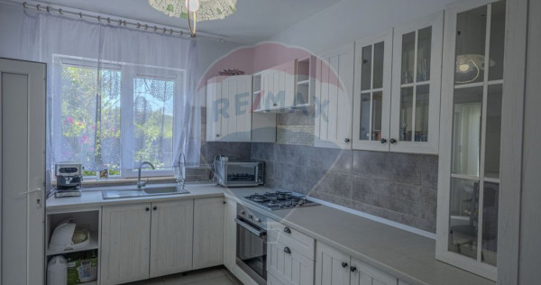 Casă de v&acirc;nzare cu cabinet stomatologic &ndash; Chitila