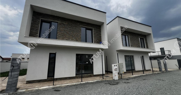 Casa intabulata de 4 camere cu 2 bai si teren de 200 mp in S