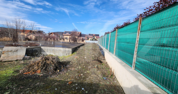 Teren intravilan, 1400 mp, zona Unirii