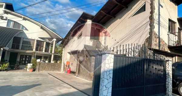 Casă / Vilă cu 10 camere de v&acirc;nzare &icirc;n SIGHETUL MARMA...