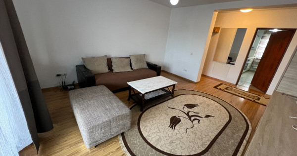 INCHIRIEZ apartament 3 camere decomandat,renovat,zona Selimbar