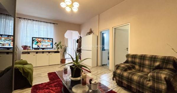 Casa zona centrala - singur in curte - 243 mp