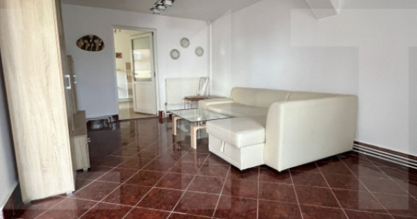 Casa de vanzare, 158 mp, zona Ronat