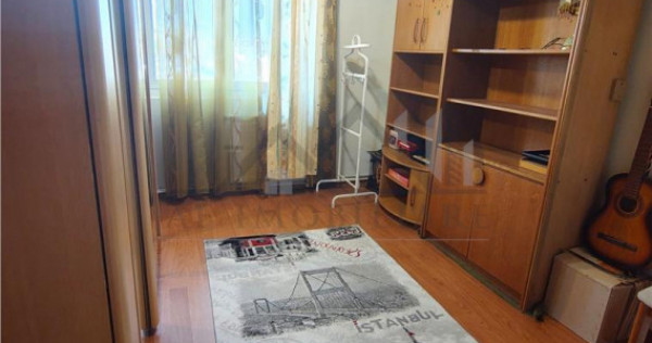 Apartament 4 camere zona Nicolina