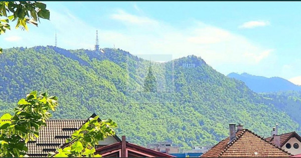 Apartament 4 camere de vanzare/ zona Tractorul