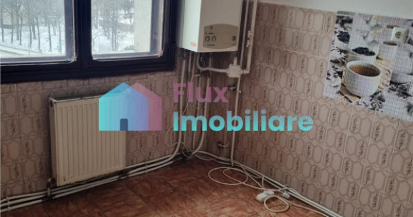 Apartament nemobilat 2 camere intrare Obcini