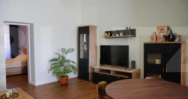 Apartament 3 camere, 90 mp, ULTRACENTRAL&ndash; spațios, ideal