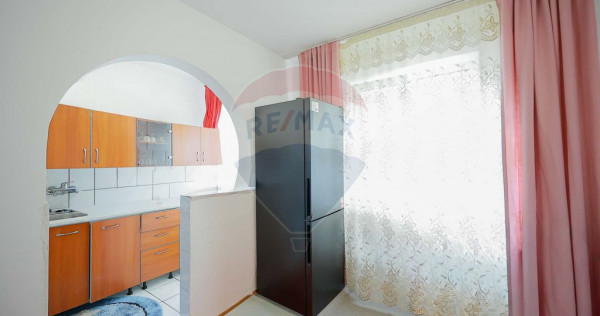 Apartament 3 camere de v&acirc;nzare &ndash; Rogerius, Str. Cornel...