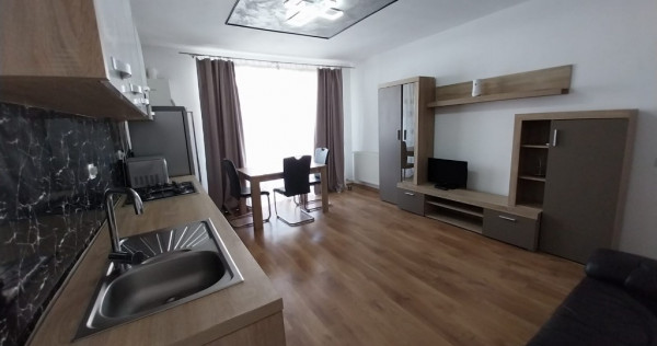 Apartament 3 camere et.1,balcon inchis, parcare Floresti