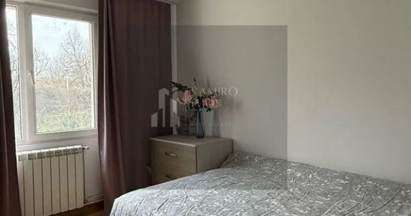 3 camere decomandat Auchan Titan/1 Decembrie 1918