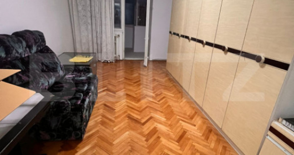 Apartament 4 camere,2 bai,2 balcoane+boxa zona CEC