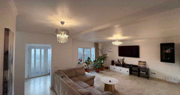 Casa 4 dormitoare renovata finisaje premium teren 459mp Lumina