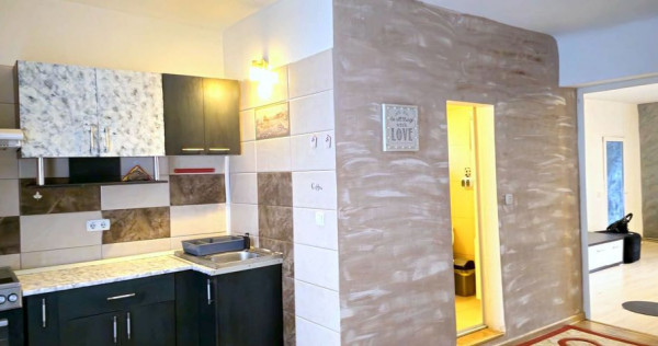 Apartament cu 2 camere la casa, 70 mp - zona centrala