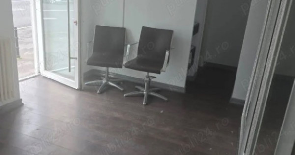 Vand spatiu comercial str. Lunga