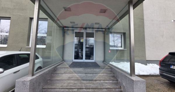 Spațiu de birouri de 1,780mp de v&acirc;nzare &icirc;n zona 13 Sep...