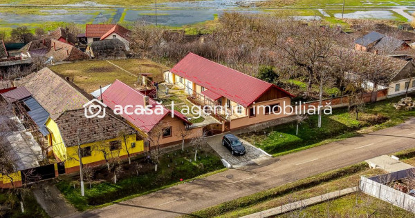 Casă &icirc;n Vinga &ndash; restaurată Integral 2025 | 3 camere ...