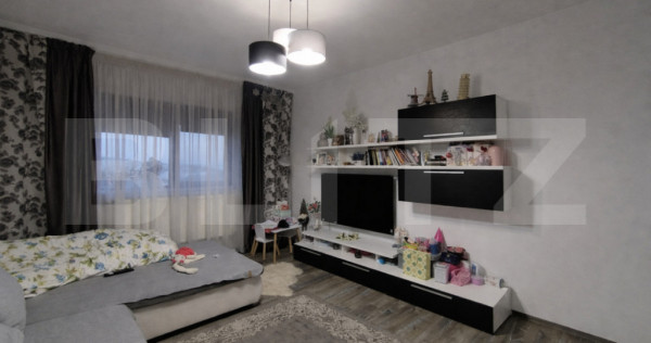 Apartament 2 Camere si Mansarda , Hlincea , 53mp