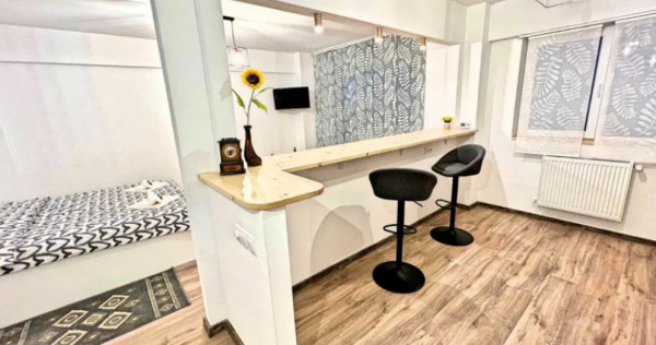 Garsoniera decomandata - zona Garii