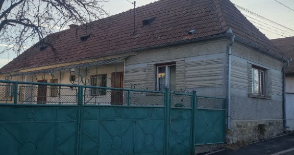 De v&acirc;nzare casă particulară &icirc;n Arcus