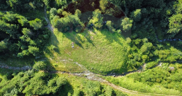 Teren 2,895mp Strada Priseci acces auto in zona telecabin...